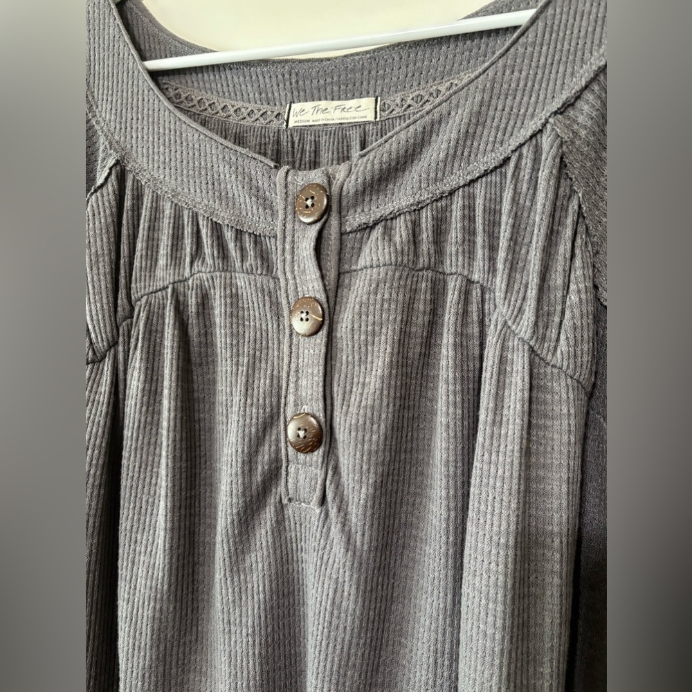 We The Free Light Weight Long Sleeve Waffle Knit Tunic Top Like New Medium - Picture 3 of 9